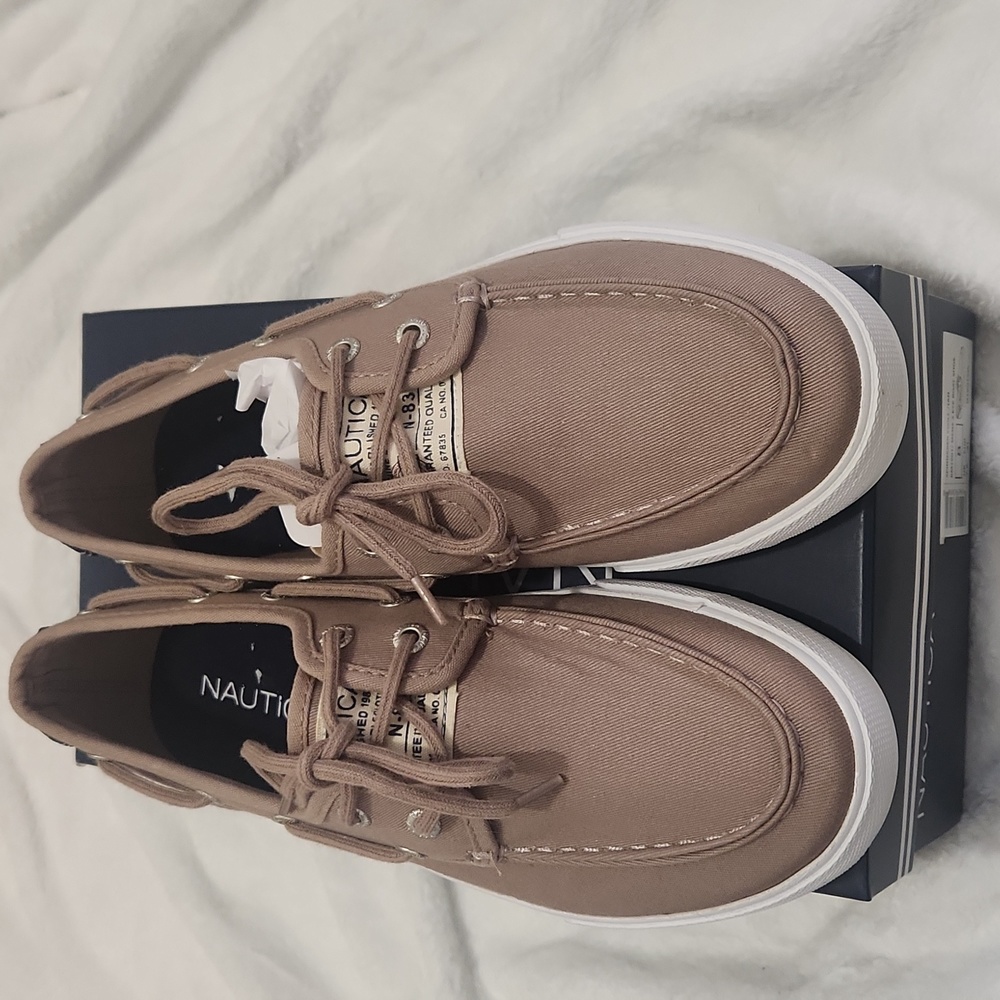 Men's Nautica Spinnaker  Twill Boat Shoes Size 8 Tan READ DESCRIPTION